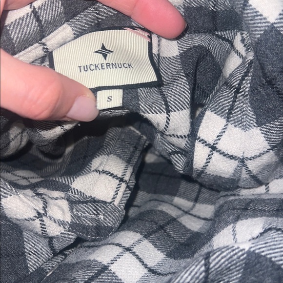 Tuckernuck Saranac Flannel Shirt gray plaid button down shirt size small - Picture 3 of 4